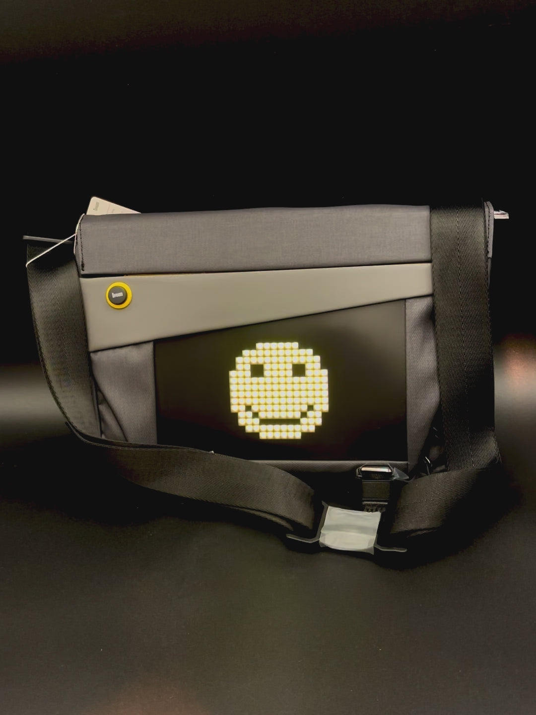 Divoom Pixoo Slingbag-V – Okos LED pixel válltáska – Fekete
